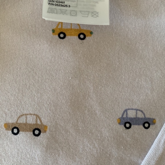 9-12M lot of Summer tees , pants, shorts, PJs - Picture 13 of 16